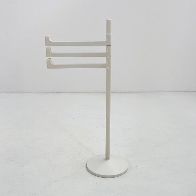 Metal White Standing Towel Rack by Makio Hasuike for Gedy, 1970s For Sale - Image 7 of 7