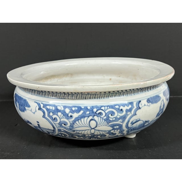 Late 20th Century Chinese Art Late 20th Century Porcelain Blue and White Incense Burner Floral and <ountain Scenery Design For Sale - Image 5 of 15