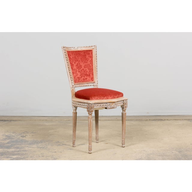 Antique French Louis XVI Style Painted Side Chairs W/ Red Velvet Damask – A Pair For Sale In New York - Image 6 of 18