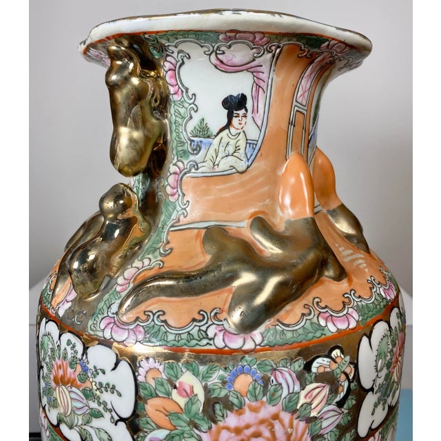 1970s Chinese Apricot Color Gold Foo Dog Handle Vase 14.5” Tall For Sale In Atlanta - Image 6 of 13