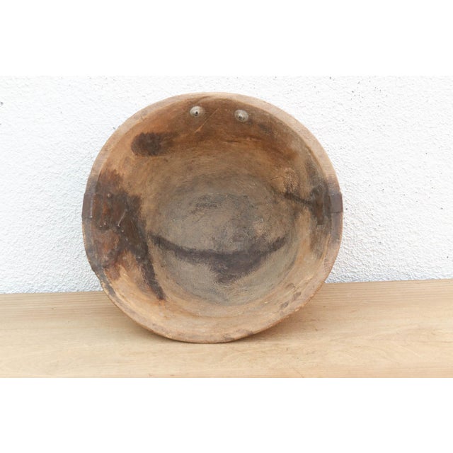 Horn of Africa Carved Wooden Vessel For Sale - Image 4 of 8