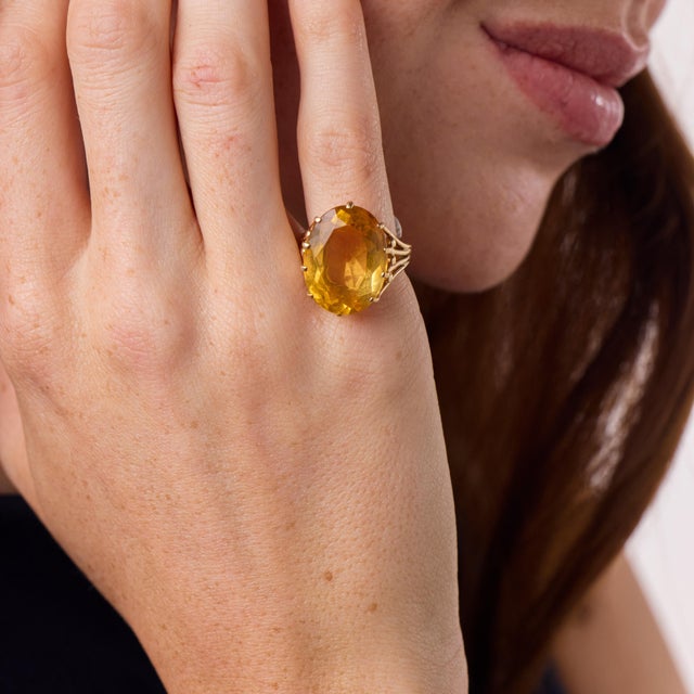 1970s Vintage 14.00 Carat Citrine 14k Yellow Gold Cocktail Ring, Size 5.75 For Sale - Image 5 of 6