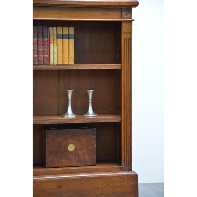 Low English Late Victorian Oak Open Bookcase, 1890 For Sale - Image 4 of 18