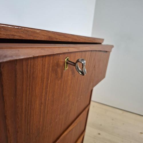 Small Mid-Century Modern Four-Drawer Chest of Drawers – Scandinavian Design in Teak, 1960s