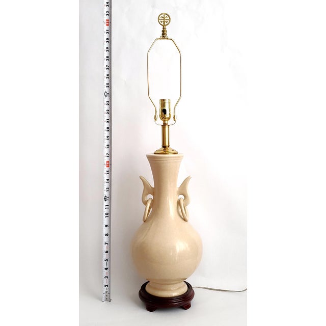 Chinese 1960s Light Pink Fleshtone Chinese Porcelain Table Lamp Restored For Sale - Image 3 of 11