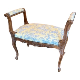 Vintage French Louis XV Style Toile De Jouy Carved Window Bench For Sale