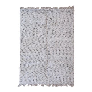 2020's Moroccan Polka Dot Beni Ourain Rug - 9.5 X 6.6 Ft For Sale