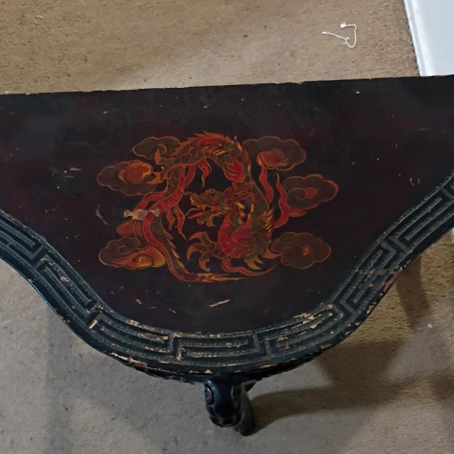 1970s Asian Carved Dragon Wood Console Table Glossy Black/Red Triangular 28 X 15 X 27 For Sale - Image 4 of 5