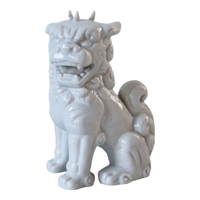 Vintage White Ceramic Foo Dog Figure For Sale