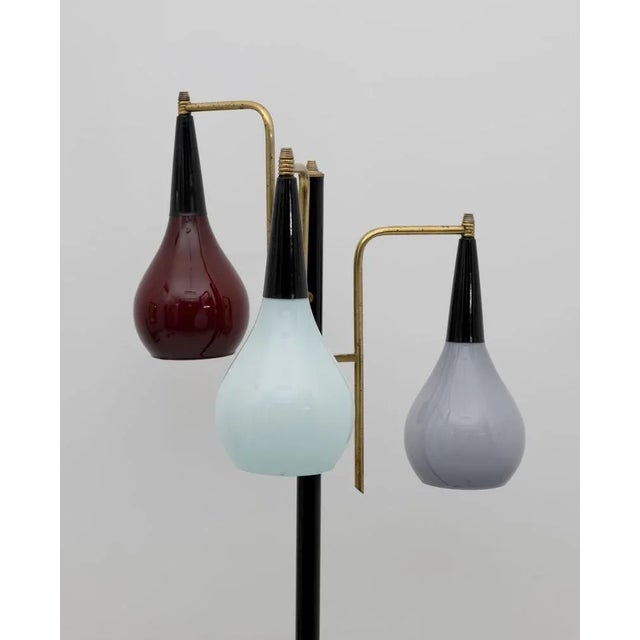 1950s Mid-Century Italian Modern Brass and Colored Glass Floor Lamp from Stilnovo, 1950s For Sale - Image 5 of 9