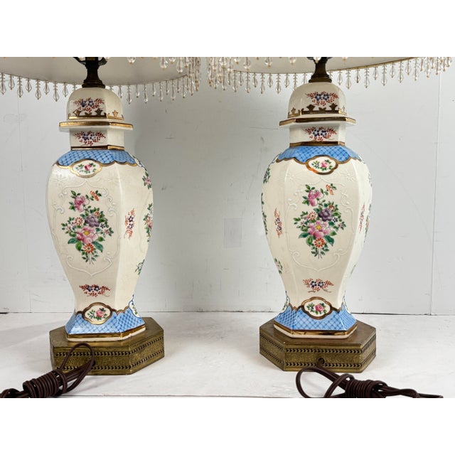 Mid 20th Century Pair of Vintage Hand Painted Porcelain Table Lamps With Lion Crest and Brass Base For Sale - Image 9 of 9