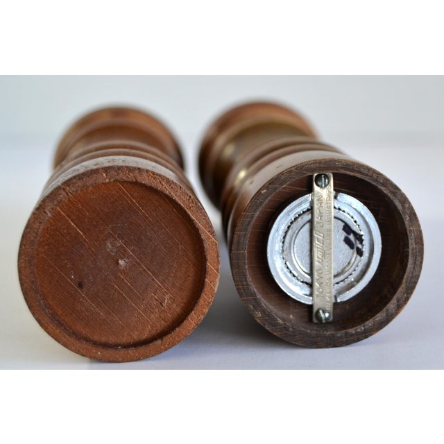 1970s Brown Turned Exotic Wood Brass Salt & Pepper Mill Shakers Japan- a Pair For Sale - Image 10 of 12