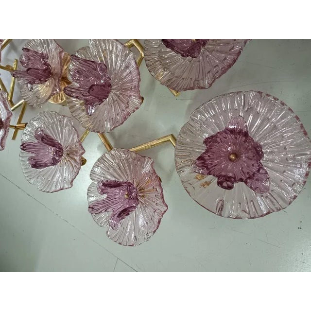 Mid-Century Art Glass and Brass Wall Light For Sale - Image 6 of 9