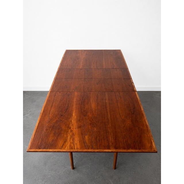 Mid-Century Modern Mid Century 1960s Teak and Oak Expanding Dining Table For Sale - Image 3 of 7