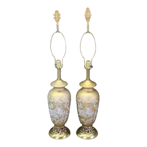 Set of 2 Vintage Mid 20th Century Japanese Moriage Satsuma Pagoda Landscape Gold Filligree Lamps