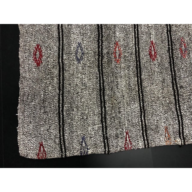1960s Vintage Turkish Striped Design Handmade Wool Kilim Area Rug - 5′6″ × 6′6″ For Sale In Phoenix - Image 6 of 11
