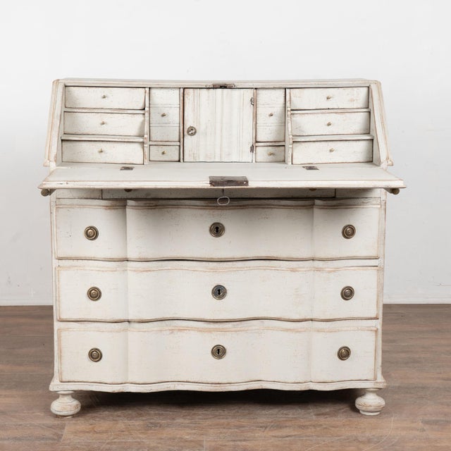 19th Century Swedish White Rococo Secretary Bureau For Sale - Image 4 of 13