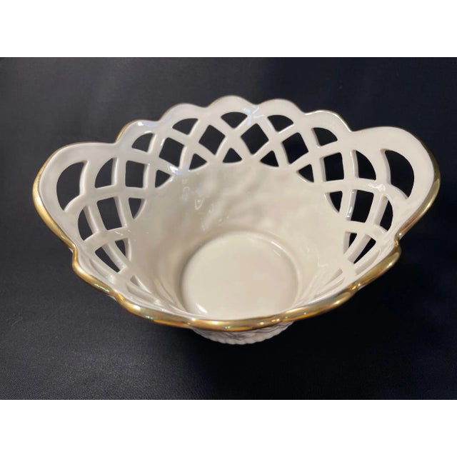Ivory 1970s Vintage Lenox "Golden Meadows" China Ivory Lattice Bowl or Jardiniere For Sale - Image 8 of 12