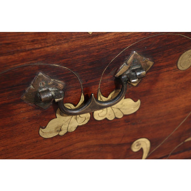 Antique Anglo-Indian Padauk Chest, 1860 For Sale - Image 6 of 17