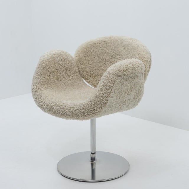 Small Tulip Chair in Sheepskin by Pierre Paulin for Artifort, 1990s For Sale - Image 6 of 14