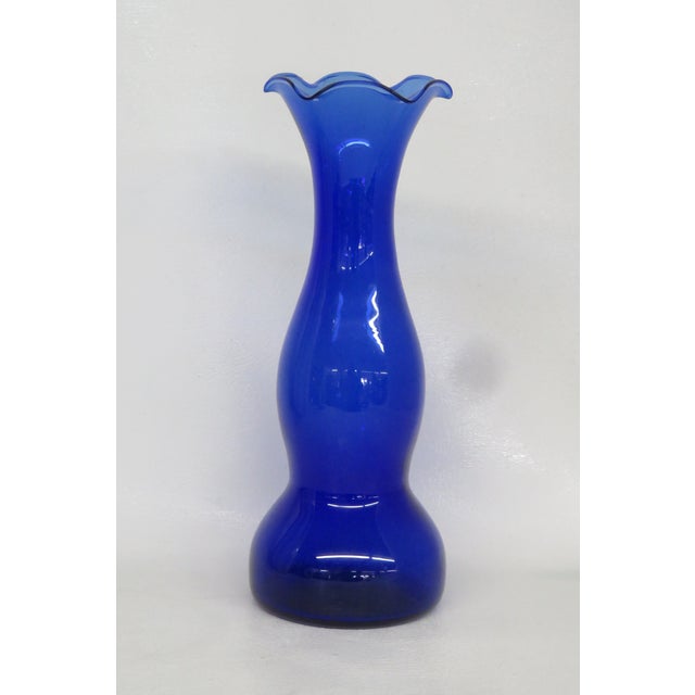 Glass Cobalt Blue Vase Curved With Ruffled Edge Vintage Decorative Art Glass 4743b For Sale - Image 7 of 10