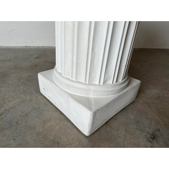 1980s Vintage Neoclassical - Style Column Plaster Pedestal / Side Table Base For Sale - Image 5 of 13