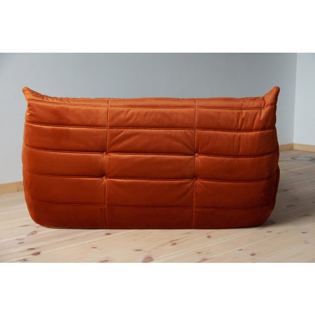 This Togo has been reupholstered with new foam and high-quality new fabric, keeping its inner structure giving the item...