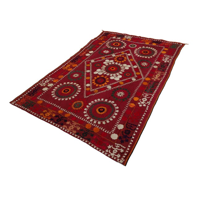 Mid-Century Modern 1940s Vintage Uzbek Embroidered Suzani Panel | Hand Embroidered Textile Tapestry For Sale - Image 3 of 8