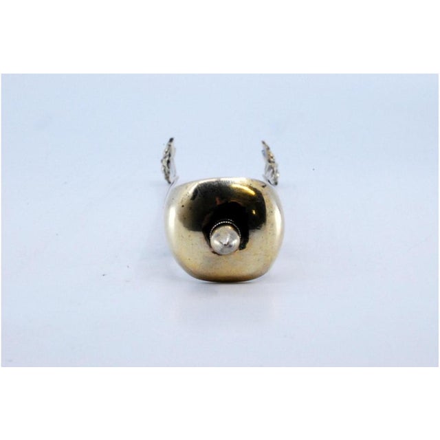 Claws-Shaped Gold-Plated Silver Ice Tongs with Reliefs For Sale - Image 5 of 10