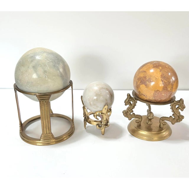 Oyster Gray 1980s Stone Spheres on Brass Pedestal - Set of 3 For Sale - Image 8 of 11