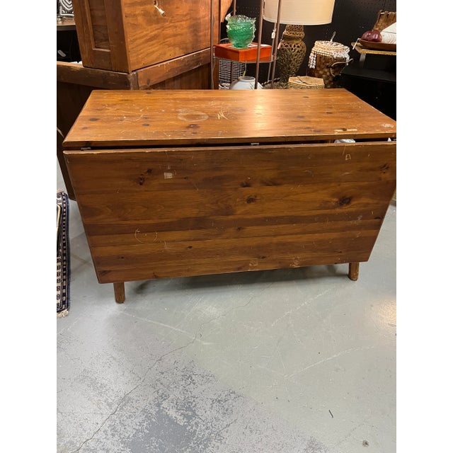 Look at those legs, a sign of true love. Love of the craft, of the art...handmade. I love the scratches, the hole on the...