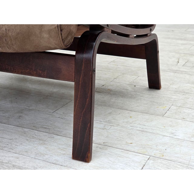 Vintage Scandinavian Lounge Chair in Leather, 1970s For Sale - Image 10 of 18