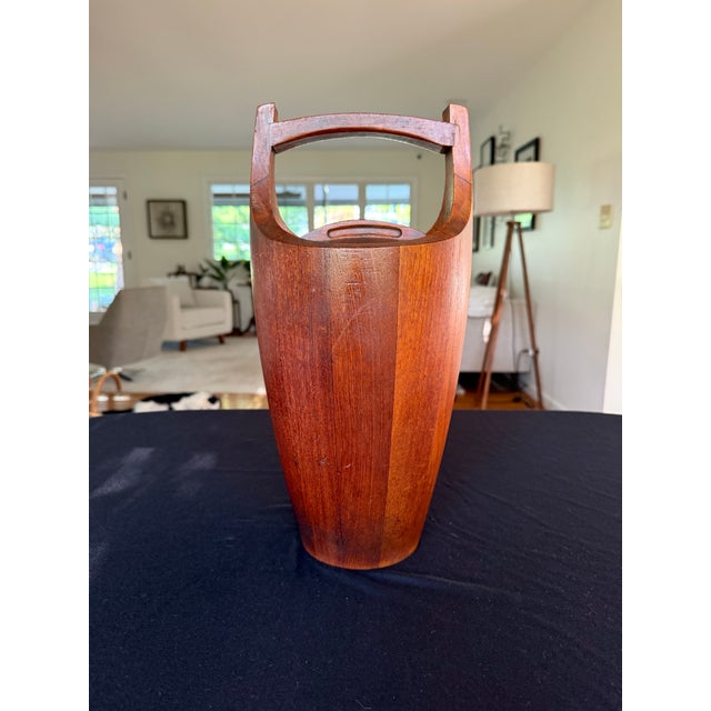 Jens Quistgaard 1960s Iconic Jens Quistgaard for Dansk Staved Teak “Congo” Ice Bucket, Denmark For Sale - Image 4 of 8