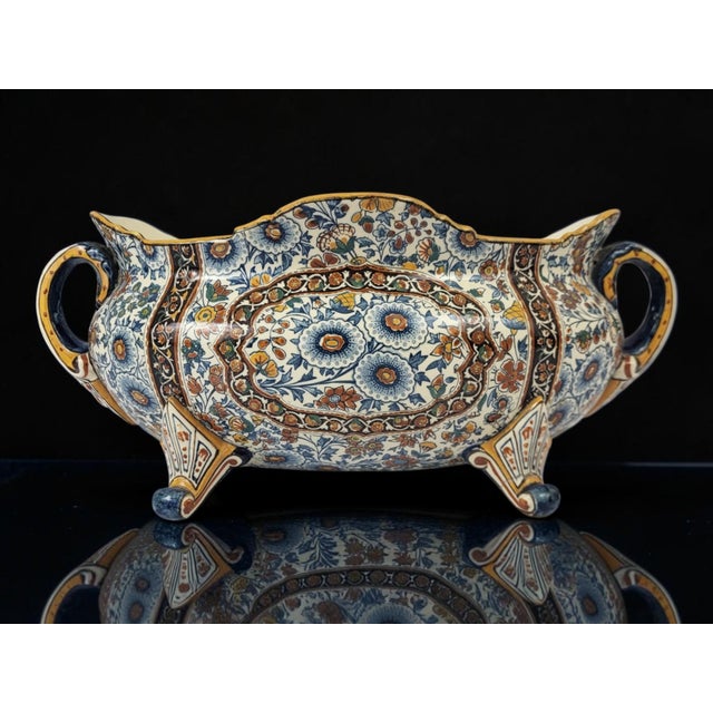 Gien Earthenware Planter from Gien, 19th Century For Sale - Image 4 of 11
