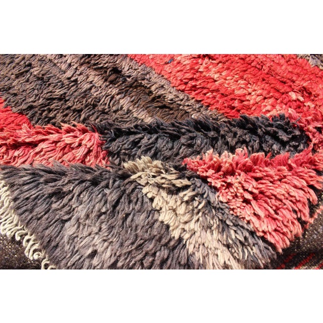Vintage Tulu Rug From Turkey in Charcoal and Red With Stripe Design, Minimalist Design For Sale - Image 11 of 12