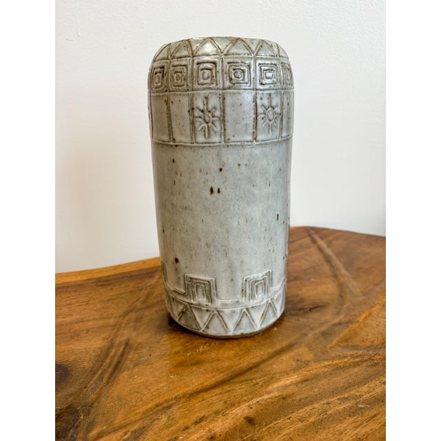 Vintage Mid Century Signed Studio Pottery in the Style of Bitossi For Sale - Image 4 of 10