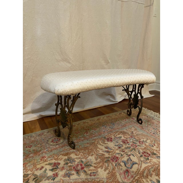 Linen Mid-Century French Hollywood Regency Upholstered Bench For Sale - Image 8 of 8