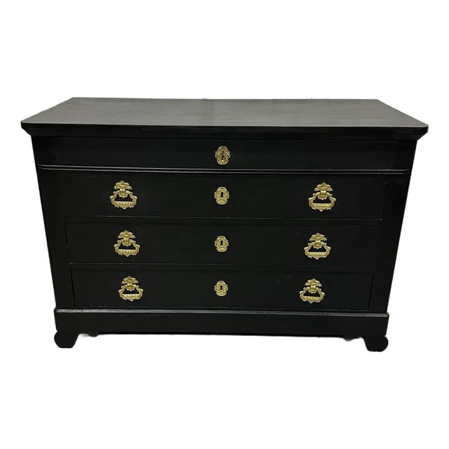 18th Century French Chest of Drawer or Commode. For Sale