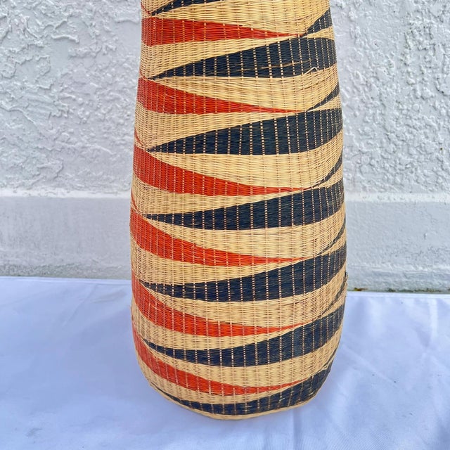 African Early 20th Century Tutsi Wedding Basket Vase Rwanda 39inch For Sale - Image 3 of 7