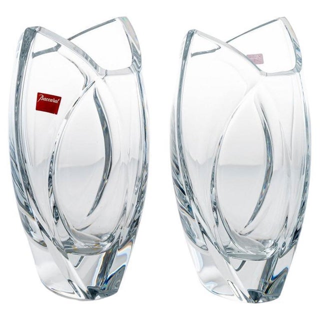 Asymmetrical Edge Vases in Clear Crystal Glass from Baccarat, France, 1988, Set of 2 For Sale - Image 8 of 8