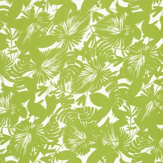 SAMPLE - Schumacher x Trina Turk Palisades Palm Print Indoor/Outdoor Fabric In Fern For Sale