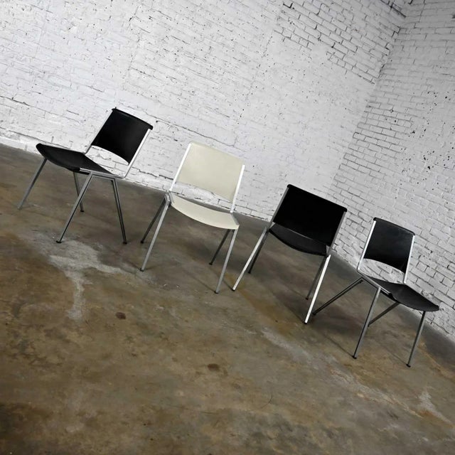 Mid-Century Modern Vintage Mid Century Modern Aluminum Steelcase Stacking Chairs Model #1278 1 White 3 Black Set of 4 For Sale - Image 3 of 13
