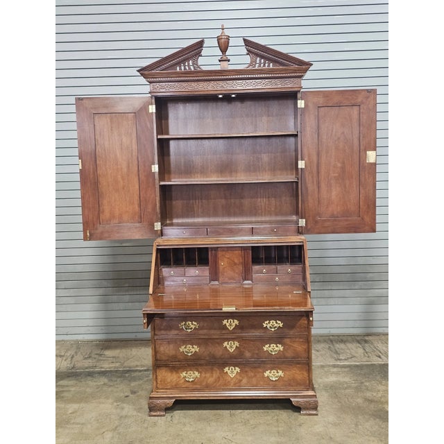 Chippendale Late 20th Century Baker Historic Charleston Chippendale Mahogany Secretary Desk With Bookcase For Sale - Image 3 of 10