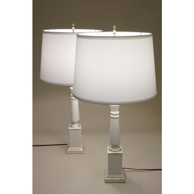 Matched Pair Lenox Quoizel Neoclassic Hollywood Regency Modern Column Porcelain Table Lamps 1960's For Sale - Image 11 of 14