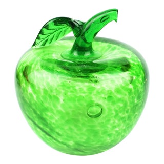 Mid-Century Green Spotted Design Apple Paperweight Model Figurine For Sale