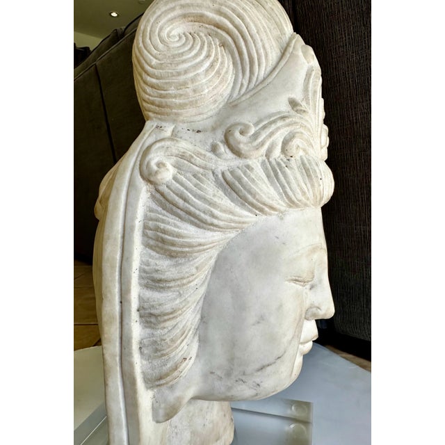 White Asian Marble Quan Yin Buddha Bust or Head For Sale - Image 8 of 12