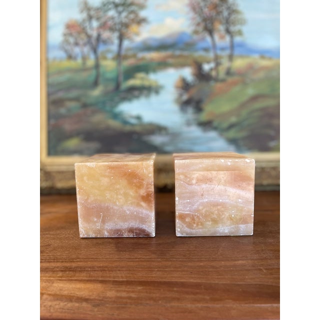 1960s Pair of Mid-Century Italian Peach Onyx Cube Bookends, Estimated 1960s-70s. For Sale - Image 5 of 9