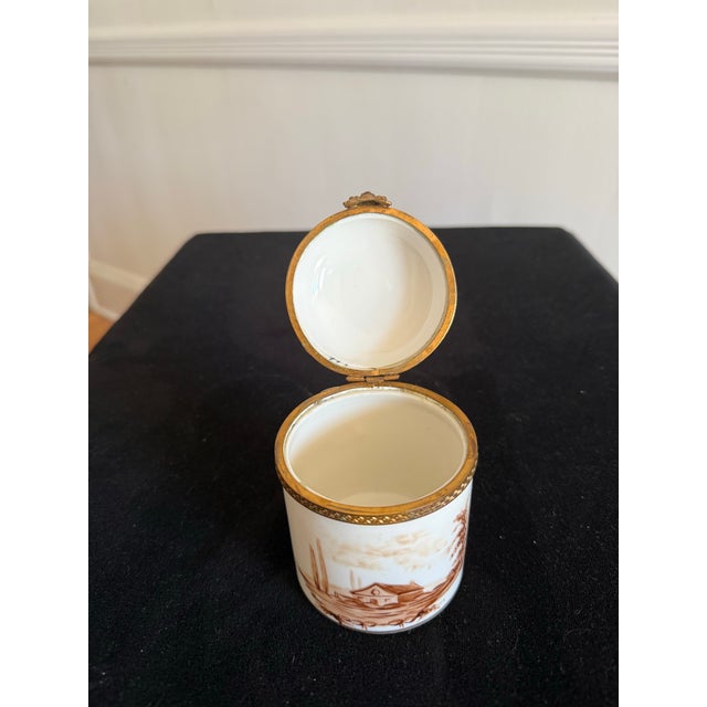 Early 20th Century Antique Hand Painted Limoges Trinket Box for Henri Bendel For Sale - Image 5 of 5