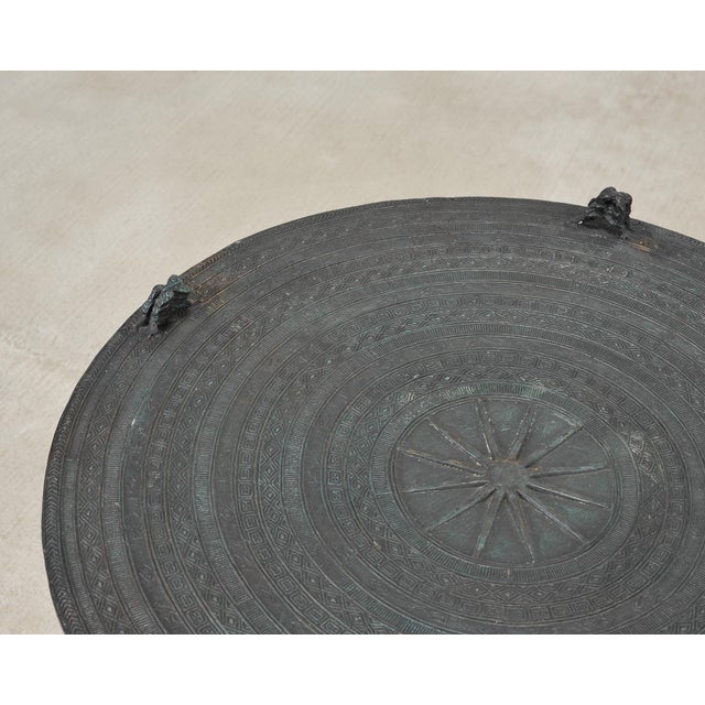 Southeast Asian Bronze Frog Rain Drum or Drinks Table For Sale In Sacramento - Image 6 of 18