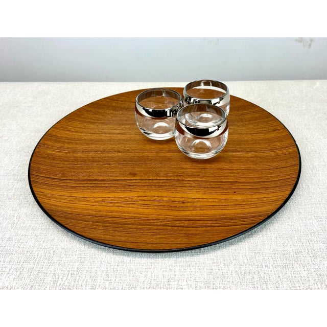 Brown Mid Century Modern Teak & Black Lacquer Charger, Japan For Sale - Image 8 of 10